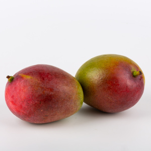 Манго красное